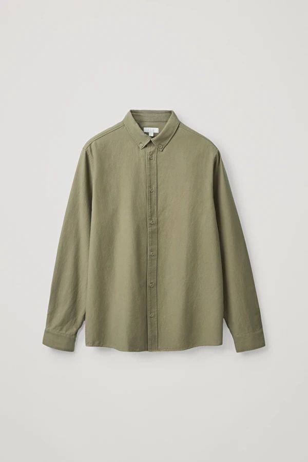 Men Classic Fit Solid Spread Collar Cotton Formal Shirt